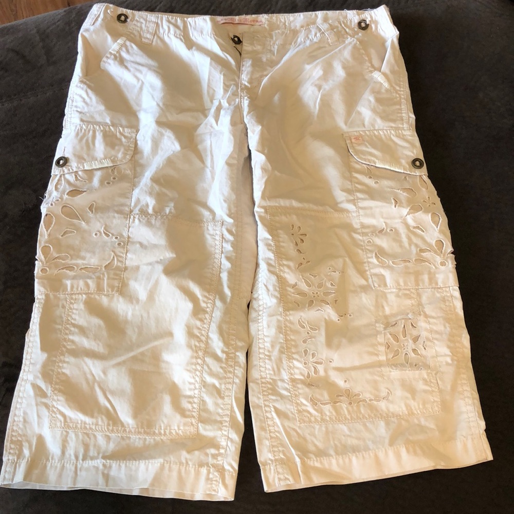 Miss Me capris, excellent condition